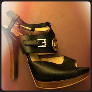 Michael Kors (Jess Platform Leather)